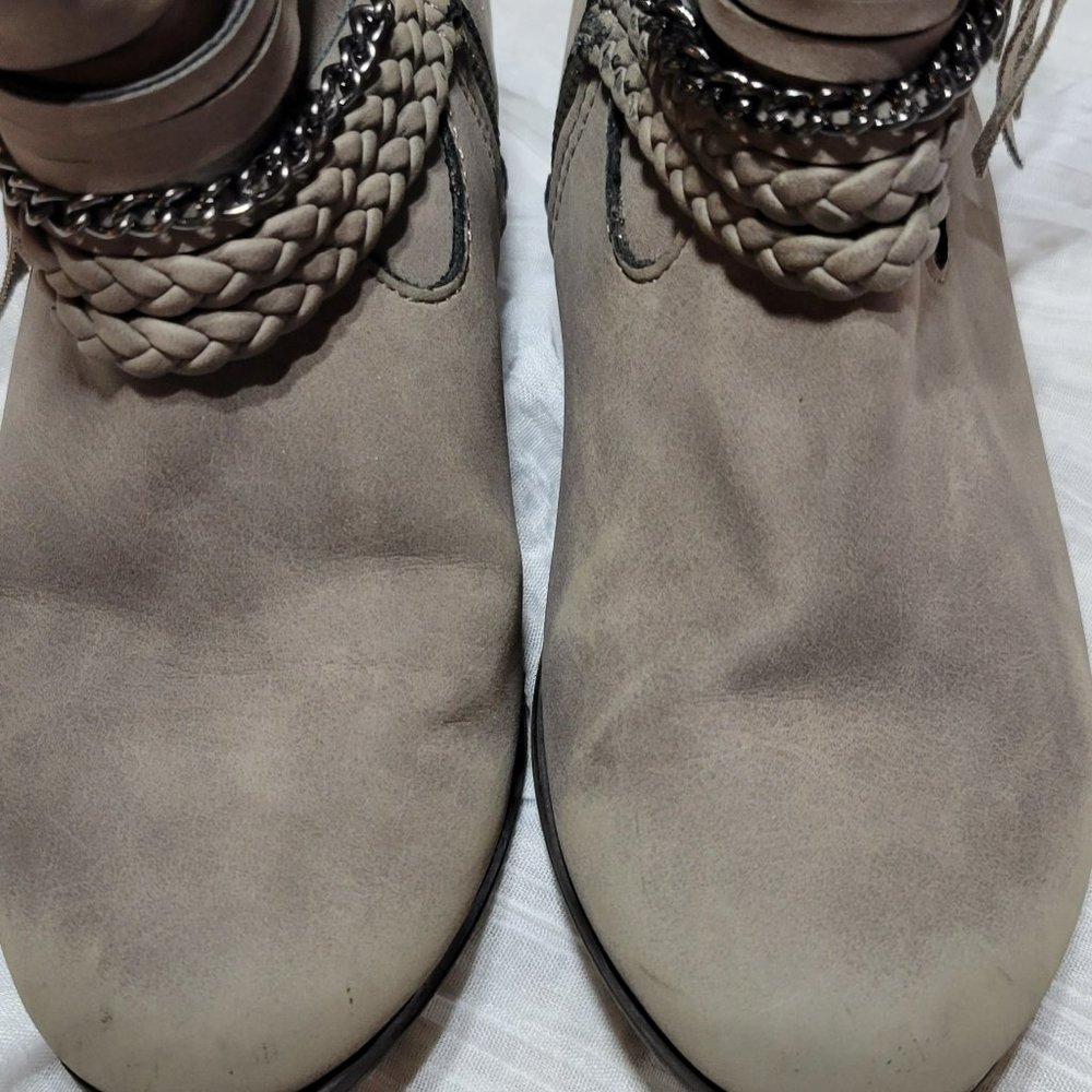 LOT OF 3! SIZE 11 GIRLS BOOTS & SLIPPERS
